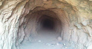 نشانه خاک نرم داخل تونل و تپه باستانی در گنج و دفینه یابی