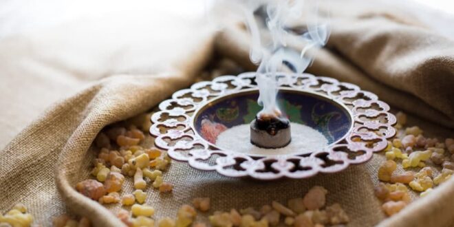 باطل کردن سحر و طلسم با کندر,سوزاندن کندر برای دفع چشم زخم