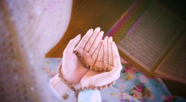 دعای باردار شدن زن عقیم و بچه دار شدن زن عقیم از امام رضا
